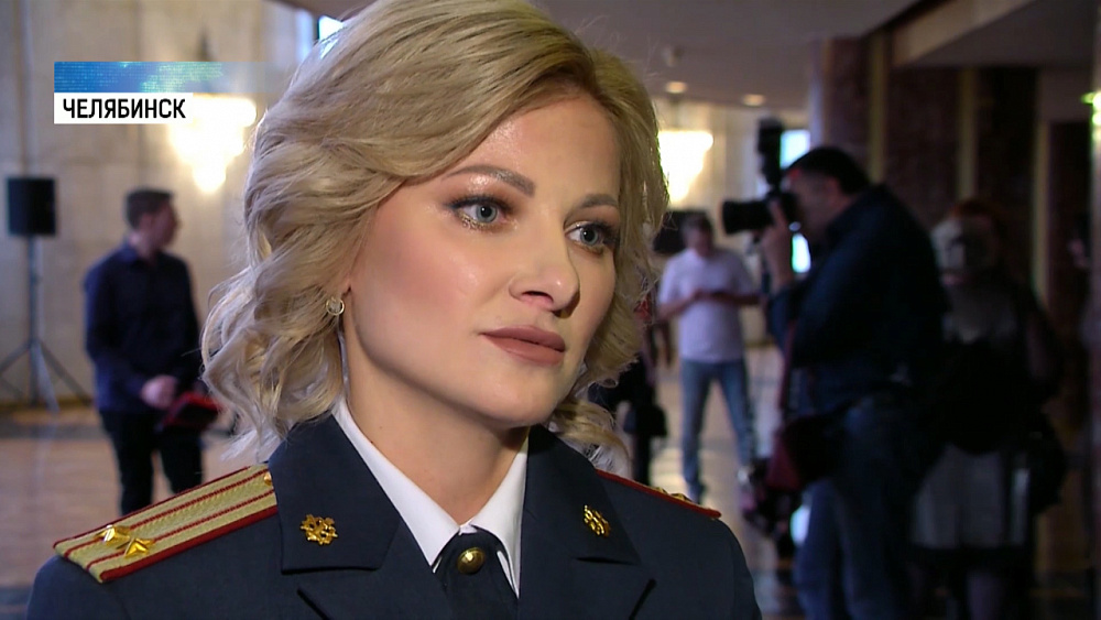 В Челябинске наградили женщин в погонах