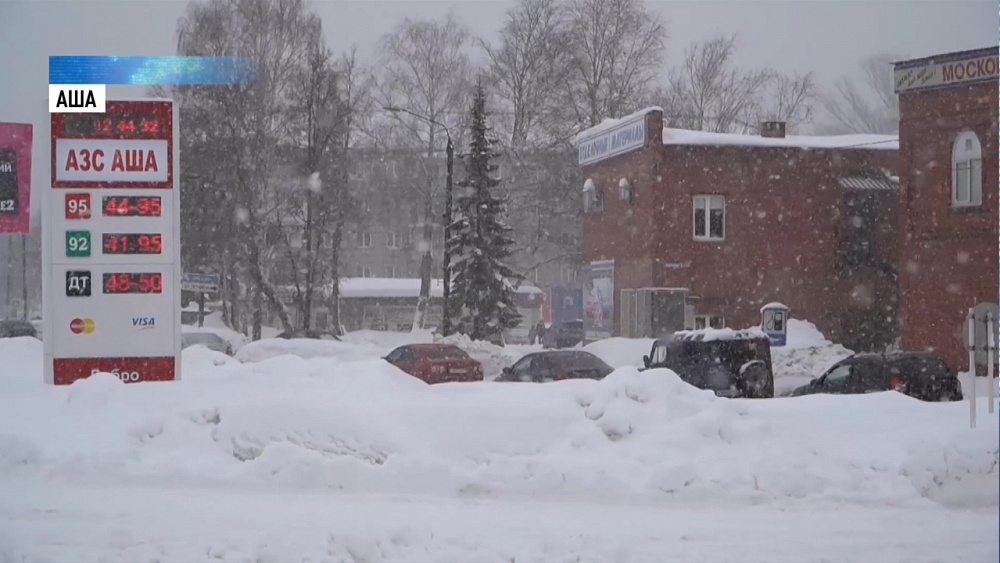 Челябинскую область накрыло снегом