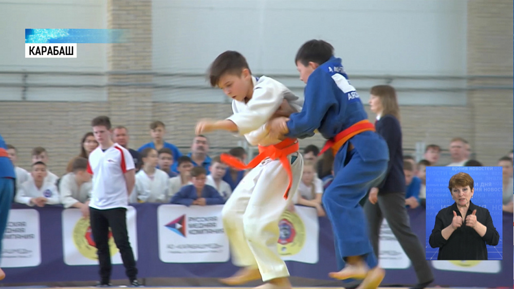 В Карабаше сразились больше 400 дзюдоистов