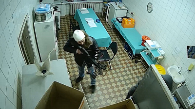 Появилось видео нападения с арбалетом