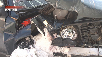 Пьяный житель Златоуста устроил аварию