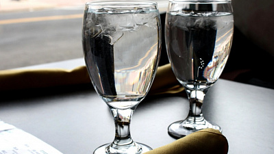 В новом ресторане гостям будут подавать умную воду