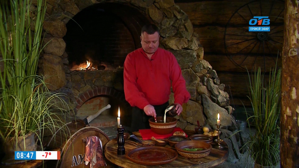 Мужчина на кухне