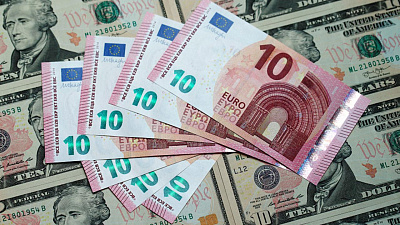 «Рубль обязательно переживет отскок назад»: эксперты о ситуации с курсами валют