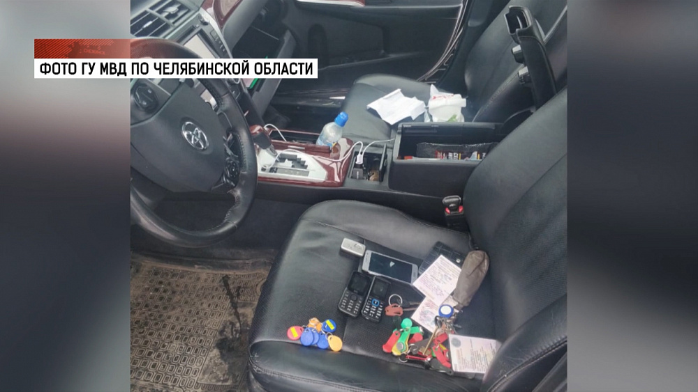 Двое мужчин угнали несколько легковушек