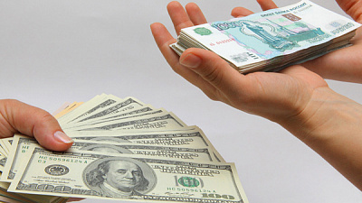 Эксперты назвали товары, которые подорожают из-за ослабления курса рубля