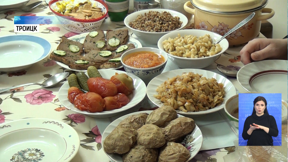 Монахини из Троицка готовят постные блюда