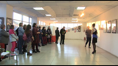 Галерея «Дирижабль» представила «Страшно красивых»