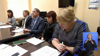 Олег Цепкин ведёт приём граждан