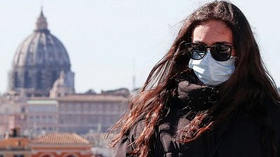 Коронавирус уничтожает туризм. На Урале вдвое сократилась выдача виз из-за пандемии