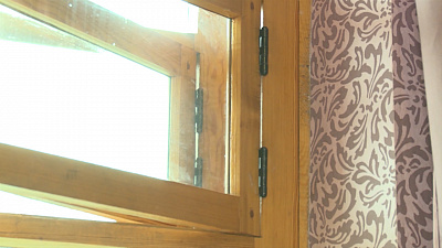 Пенсионеры отдали деньги за ненужный ремонт окон