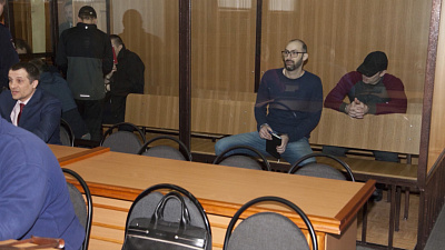 10 парфюмеров-наркодилеров отправили под стражу