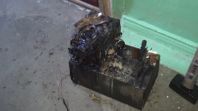 Вспыхнула квартира на втором этаже дома