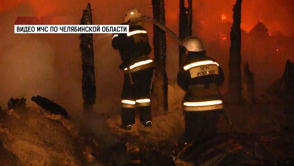 8 частных домов сгорели в Исаково