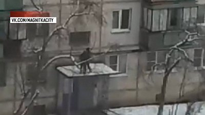 Дети устроили опасные прогулки