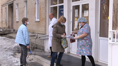 В инфекционном отделение выписали первого пациента