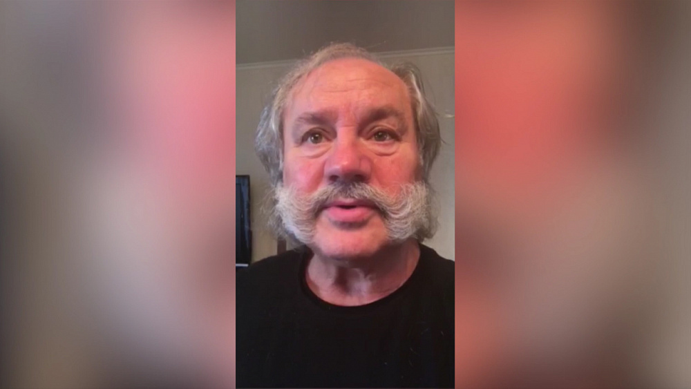 Известные южноуральцы просят жителей остаться дома