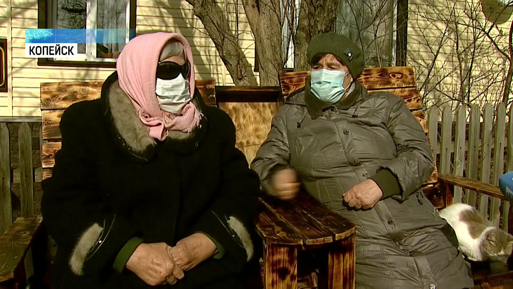 Жители Калачёво во время карантина поют