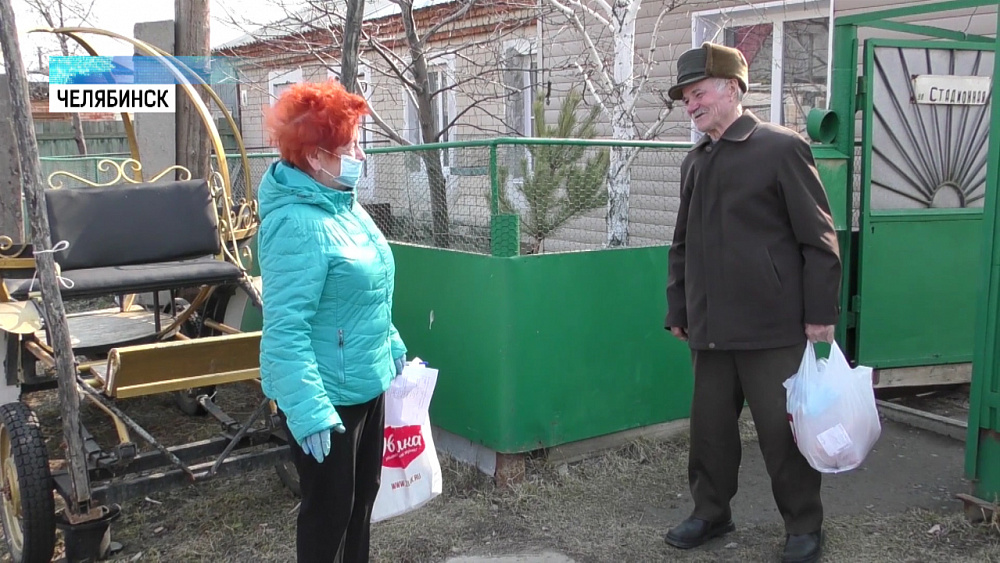 Пенсионерам помогают депутаты и полиция