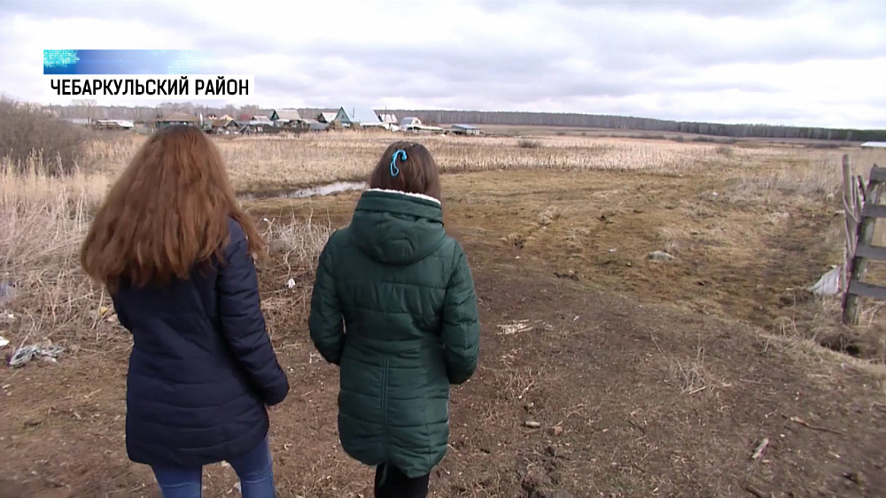 Школьницы спасли из воды двух мальчиков