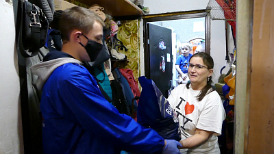 Волонтёры Челябинска ежедневно помогают нуждающимся