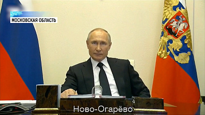 Путин поручил дать бизнесу деньги на зарплаты