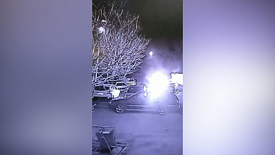 Задержан подозреваемый, который попал на видео во время поджога автомоблия