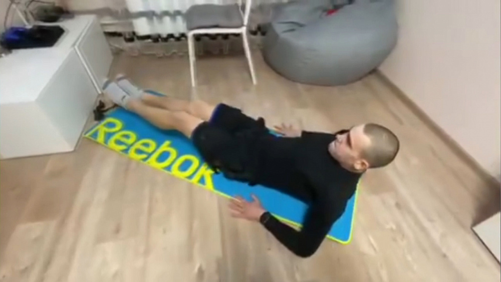 Миасцы тренируются дома