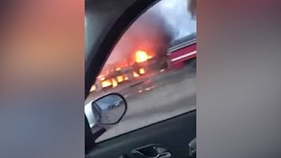 Пожар на трассе М-5: видео горящих киосков снял очевидец