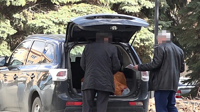 Видео получения взятки опубликовал УФСБ России по Челябинской области