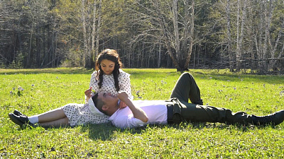 Девушки Кунашакского района поздравили ветеранов песней