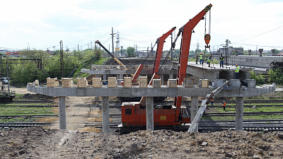 Алексей Текслер посетил строящиеся в Челябинске и Баландино мосты