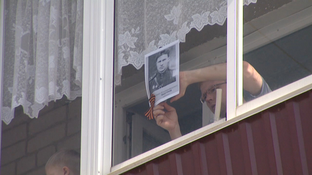 Миасцы участвуют в акции «Окна Победы»