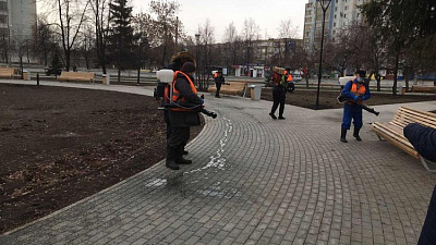 Наталья Котова поручила усилить дезинфекцию детских площадок и парков