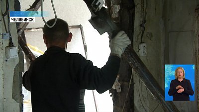 В переходе демонтируют ларьки