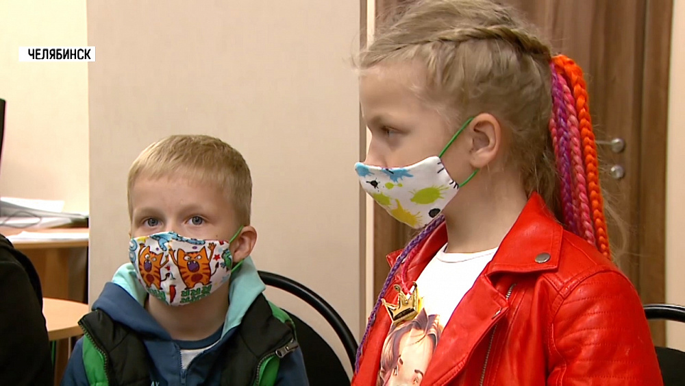 Южноуральцы начали получать выплаты на детей