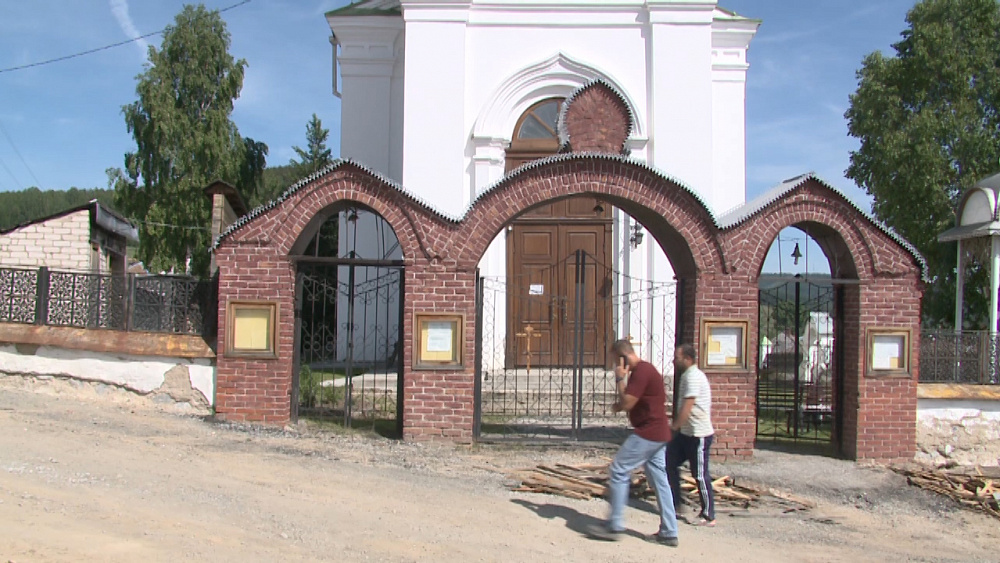 В Сыростане благоустроят территорию у храма