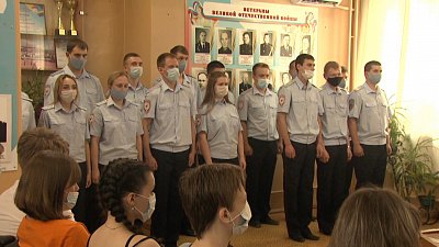 Сотрудники МВД принимают присягу