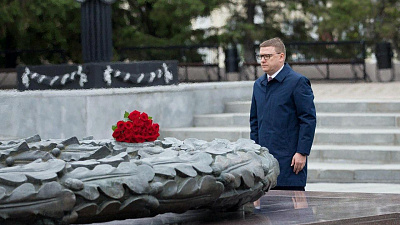 Алексей Текслер почтил память погибших героев Великой Отечественной войны