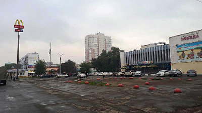 В Курчатовском районе Челябинска разгоняют стихийный рынок