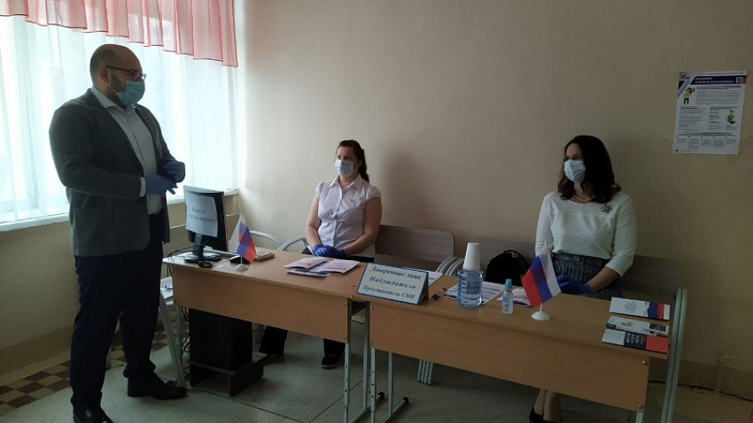 Голосование по поправкам в Конституцию проходит в Челябинской области без нарушений Голосование по поправкам в Конституцию проходит в Челябинской области без нарушений