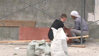 Реконструкция ЦД Строитель продолжается