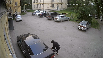 Автомобили Златоуста подверглись вооружённому нападению