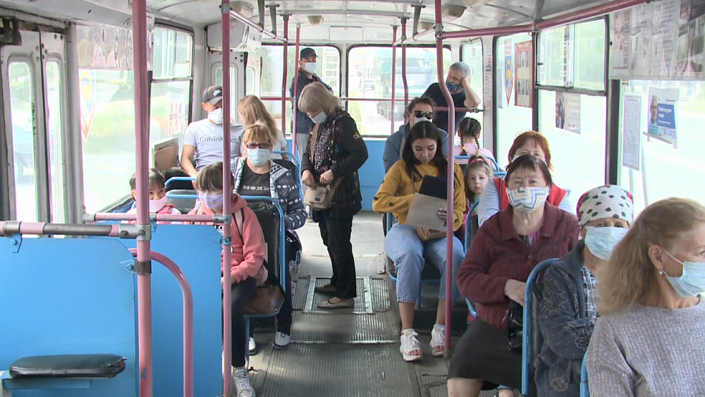 Соблюдают ли миасцы масочный режим?