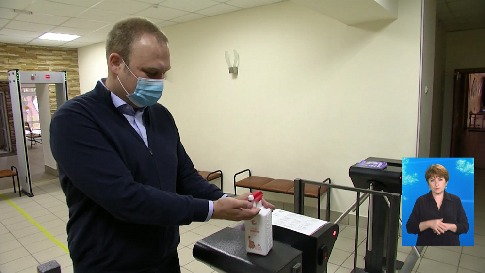 Командир студотрядов проголосовал