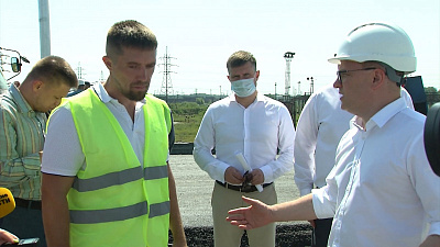 Алексей Текслер раскритиковал подрядчиков за строительство моста к аэропорту Челябинска