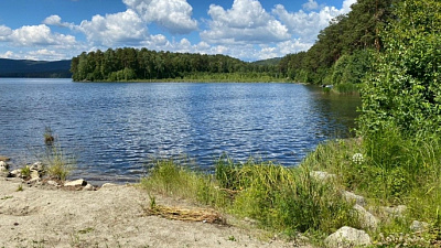 На озере Тургояк для отдыхающих оборудуют парковку