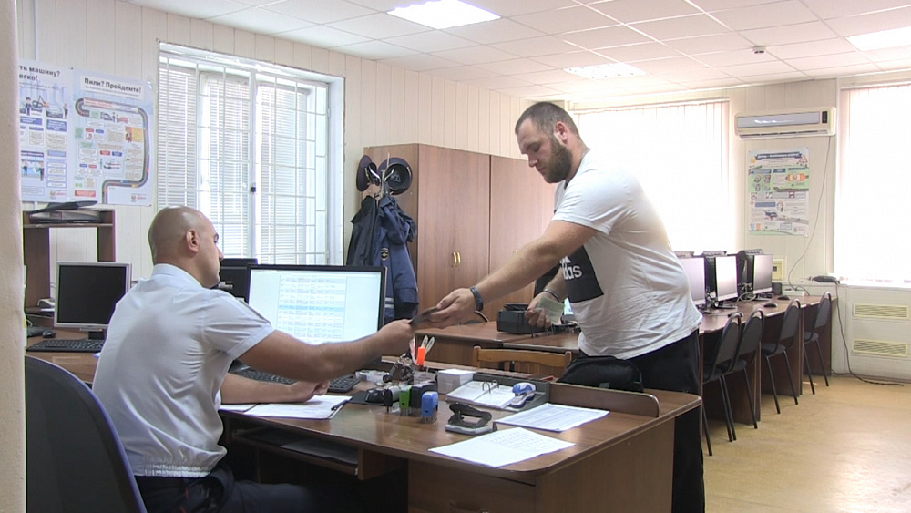 Истекшие водительские документы продлят автоматически