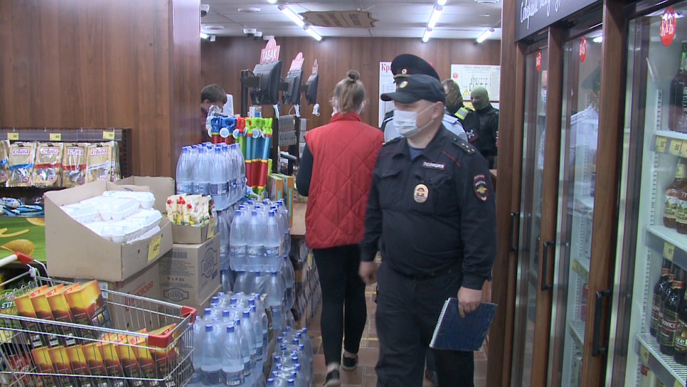 В Миассе проверяют соблюдение масочного режима