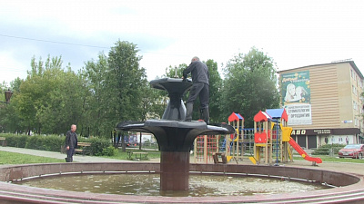 Мусор стал причиной остановки фонтанов